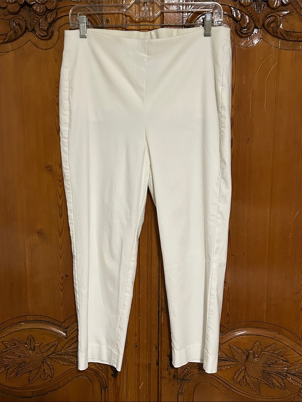 Chico’s Flat Front Pull On Crop Pant   1.5